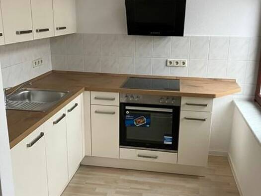 Wohnung zur Miete 235 € 2 Zimmer 48 m² 3. Geschoss frei ab 01.11.2026 Hainstraße 83 Sonnenberg Chemnitz 09130
