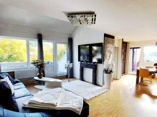 Maisonette zum Kauf 305.000 € 4,5 Zimmer 105 m² 2. Geschoss Dittelbrunn 97456