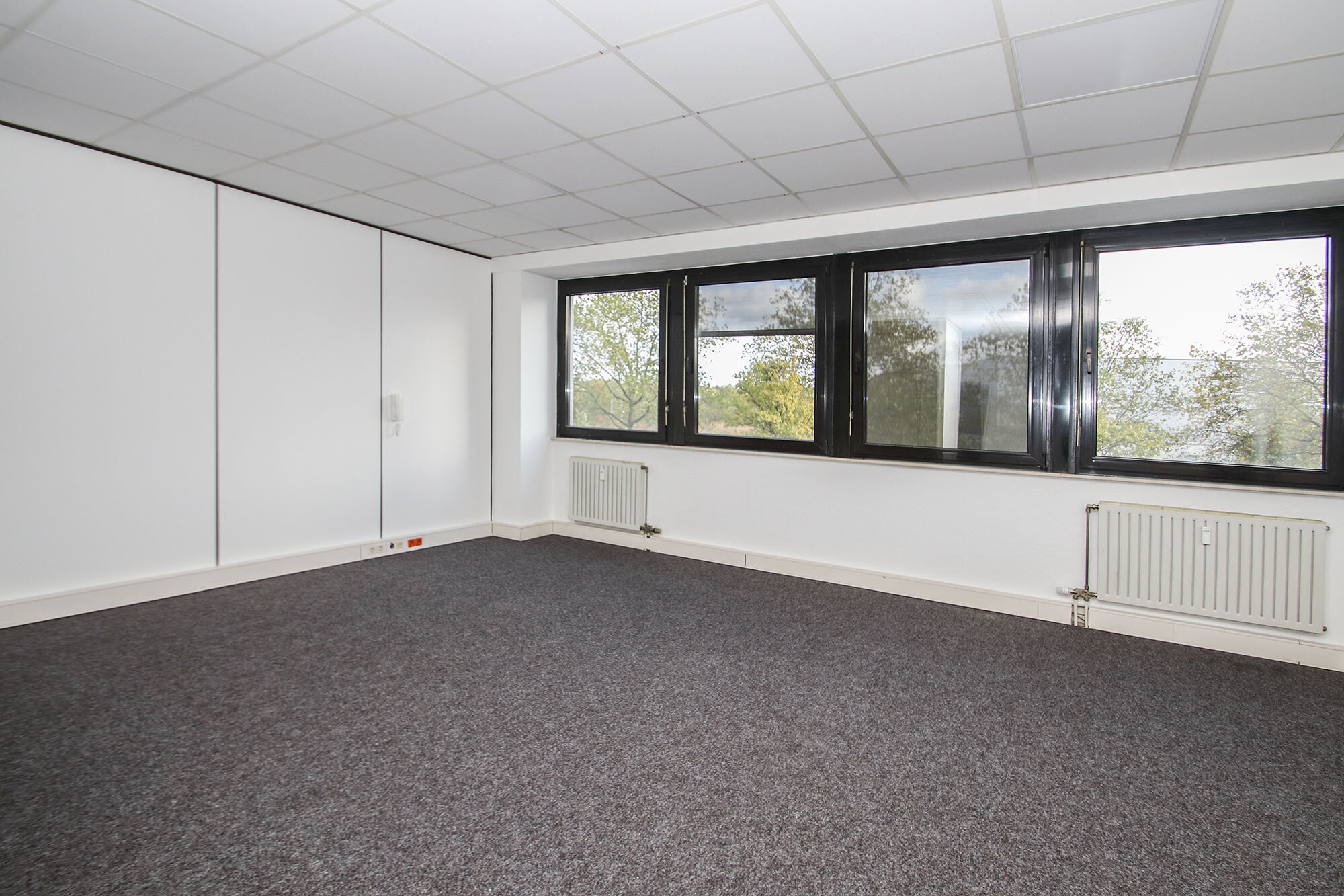 Bürofläche zur Miete provisionsfrei 6 € 71 m²<br/>Bürofläche ab 35 m²<br/>Teilbarkeit West Ratingen 40880