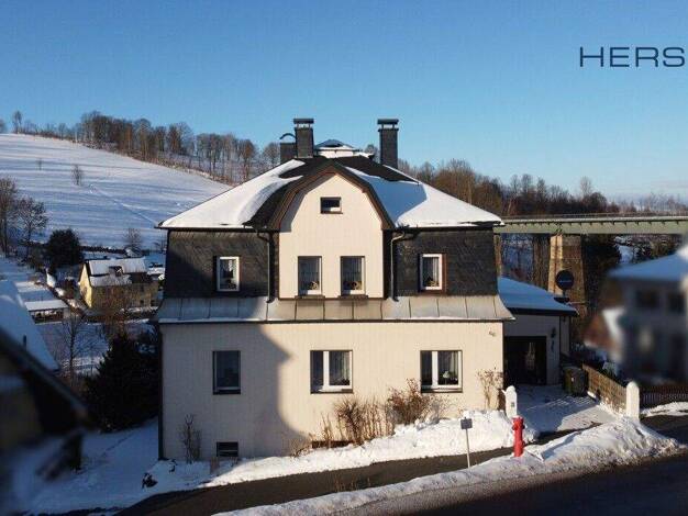 Mehrfamilienhaus zum Kauf 100.000 € 8 Zimmer 160 m² 690 m² Grundstück Sehmatal-Cranzahl Sehmatal / Cranzahl 09465