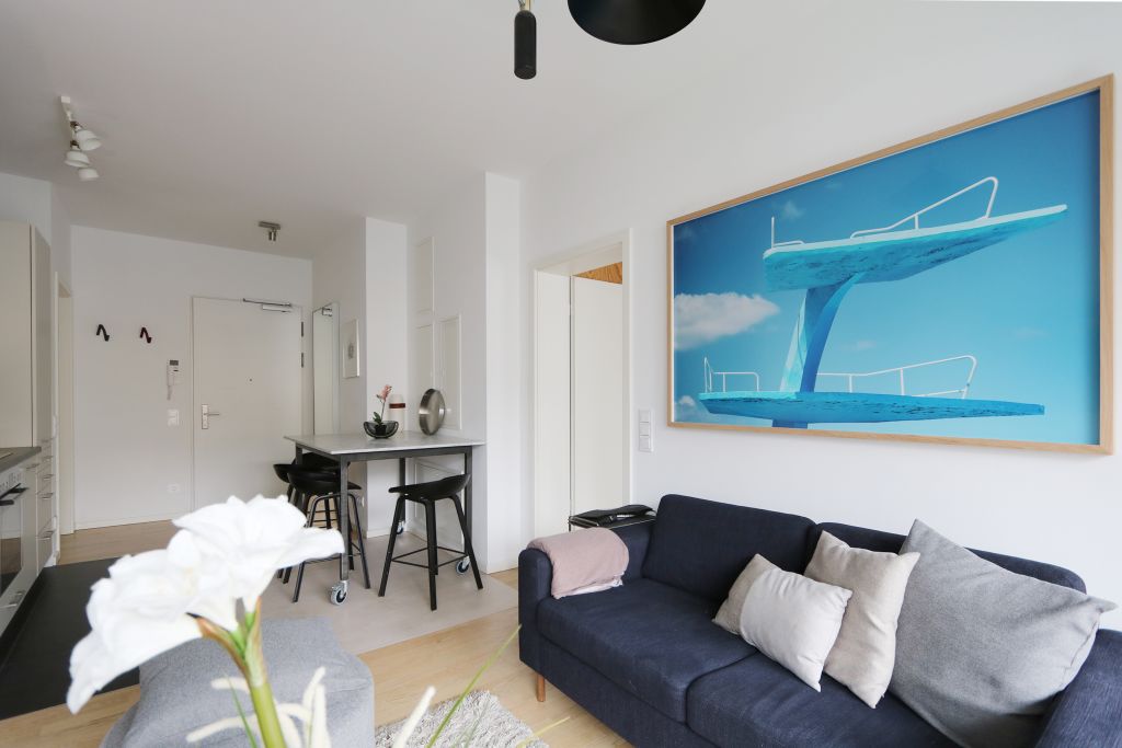 Wohnung zur Miete Wohnen auf Zeit 2.600 € 3 Zimmer 65 m²<br/>Wohnfläche 01.05.2025<br/>Verfügbarkeit Chausseestraße Mitte Berlin 10115