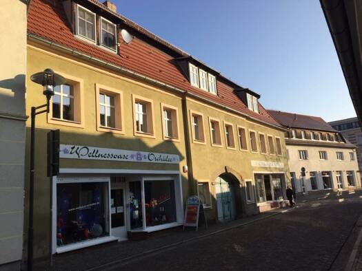 Mehrfamilienhaus zum Kauf provisionsfrei 906.192 € 26 Zimmer 710 m² 1.676 m² Grundstück Senftenberger Straße 15 Hoyerswerda 02977