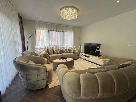 Wohnung zur Miete - Erstbezug 3.000 € 3 Zimmer 130 m² Rovinj Rovinj 52210