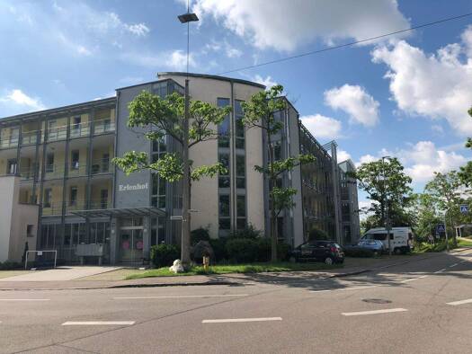 Wohnung zur Miete 575 € 2 Zimmer 58,1 m² 2. Geschoss frei ab sofort Oberbaselweg 55 - 55/1 Weil am Rhein 79576