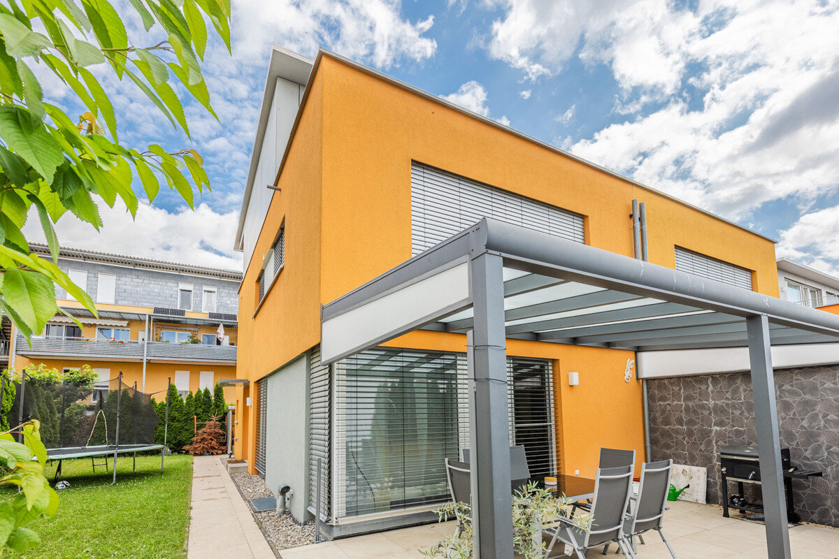 Doppelhaushälfte zum Kauf 595.000 € 5 Zimmer 146 m²<br/>Wohnfläche 337 m²<br/>Grundstück Bruderhofschule 36 Singen / Hohentwiel 78224