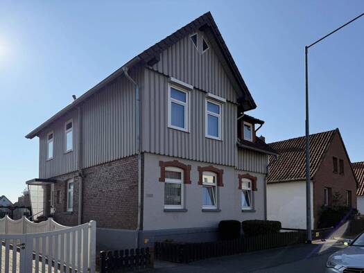 Mehrfamilienhaus zum Kauf 279.000 € 6,5 Zimmer 142 m² 841 m² Grundstück Hehlentor Celle 29223