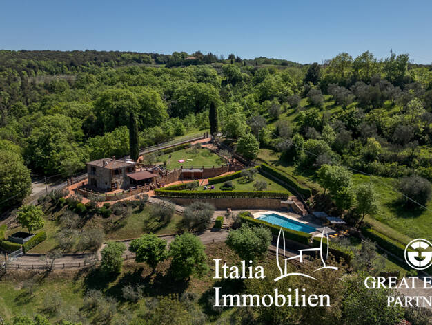 Bauernhaus zum Kauf 1.450.000 € 9 Zimmer 243 m² 6.000 m² Grundstück Trequanda 53020