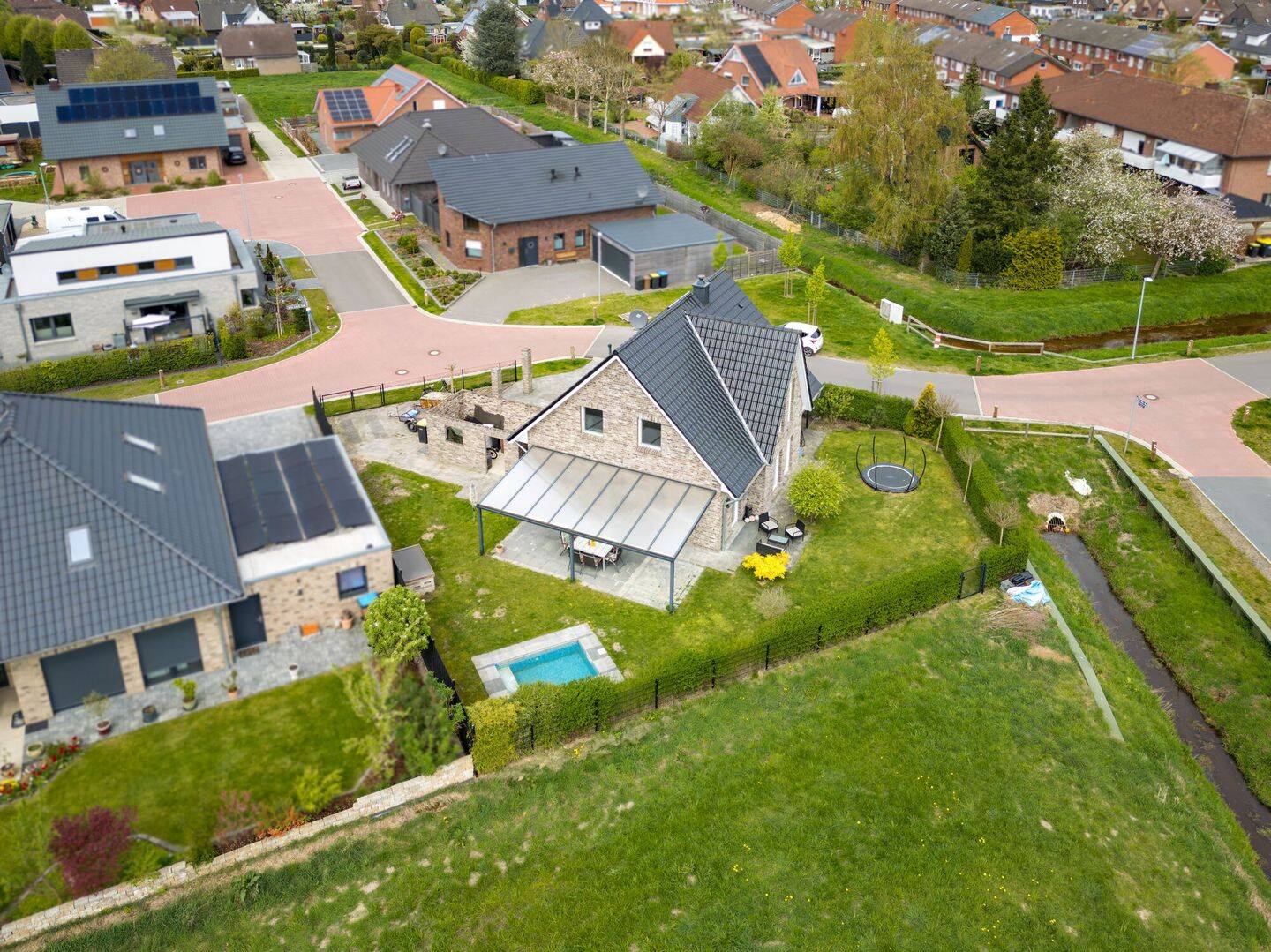 Einfamilienhaus zum Kauf - Mehr
