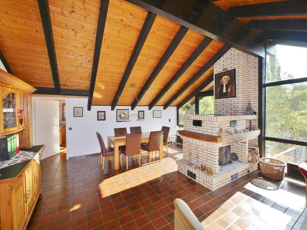 Immobilie in Haan - Sehr vielseitig nutzbares Dreifamilienhaus auf großem Grundstück in grüner Stadtrandlage von Haan - Bild 4