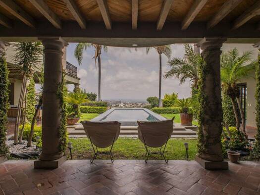 Einfamilienhaus zum Kauf 2.239.387 € 940 m² 861 m² Grundstück Cañadita de los Aguacates San Miguel de Allende 37700