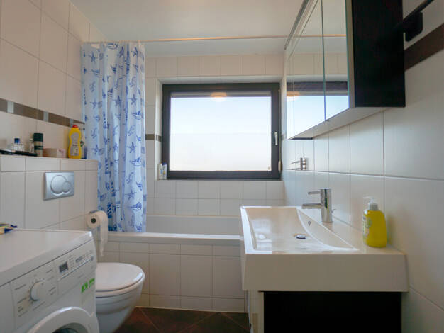 Wohnung zur Miete 750 € 2 Zimmer 67,7 m² 3. Geschoss frei ab 01.06.2026 Höfen Nürnberg 90431