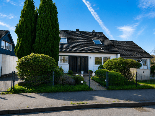 Doppelhaushälfte zum Kauf 490.000 € 5 Zimmer 147 m² 408 m² Grundstück Reinbek Reinbek 21465