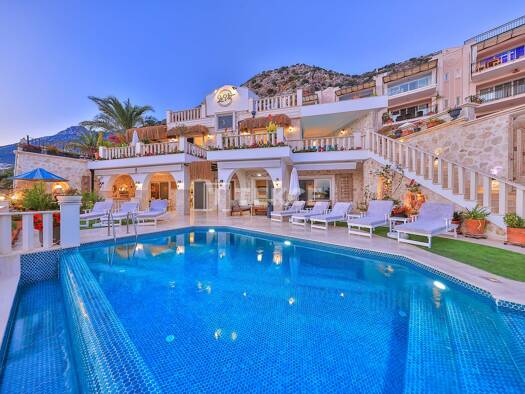 Einfamilienhaus zum Kauf 1.615.000 € 6 Zimmer 625 m² 489 m² Grundstück Antalya 07580