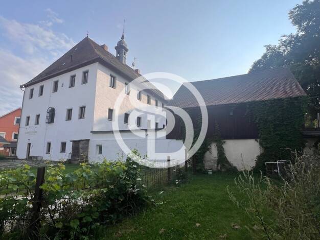 Herrenhaus zum Kauf 13 Zimmer 448,2 m² 4.342 m² Grundstück frei ab sofort Leupoldsdorf Tröstau 95709