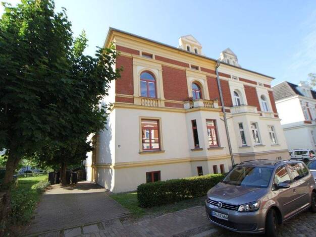 Wohnung zur Miete 500 € 2 Zimmer 62,4 m² Feldstadt Schwerin 19053