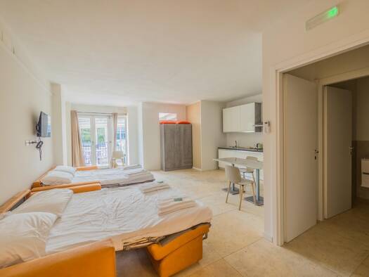 Studio zum Kauf 220.000 € 1 Zimmer 51 m² frei ab sofort Desenzano del Garda