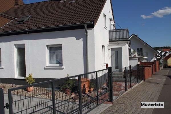 Einfamilienhaus zum Kauf 406.000 € 1 Zimmer 130 m²<br/>Wohnfläche 351 m²<br/>Grundstück Horkheim - Feld Heilbronn 74081