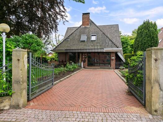 Einfamilienhaus zum Kauf 649.000 € 8 Zimmer 267,7 m² 996 m² Grundstück Scharnhorst Verden (Aller) 27283