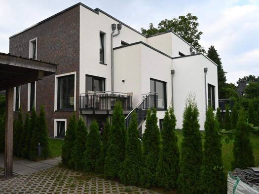 Doppelhaushälfte zum Kauf 860.000 € 4,5 Zimmer 115 m² 430 m² Grundstück Sasel Hamburg 22393