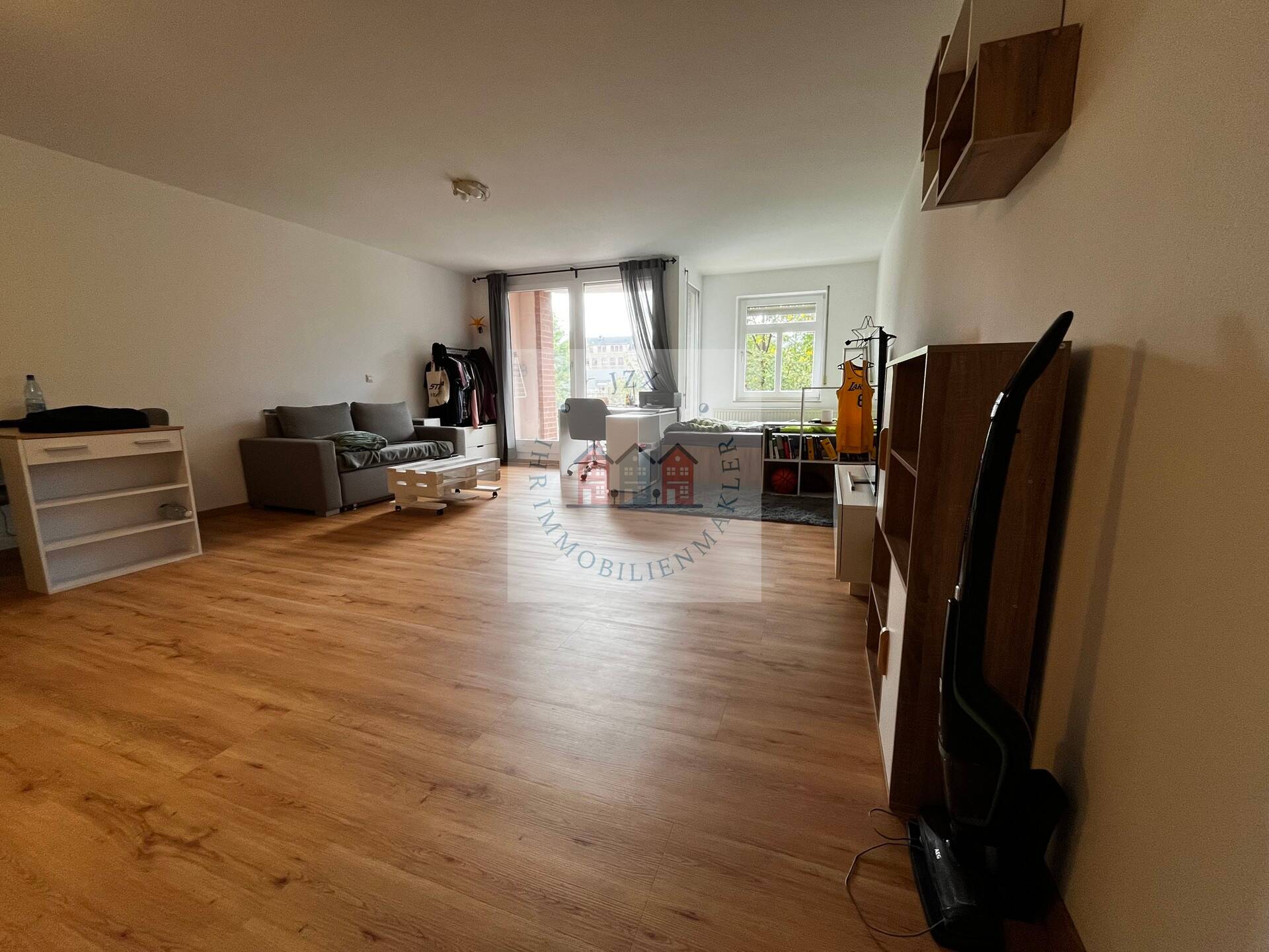 Property thumbnail 6