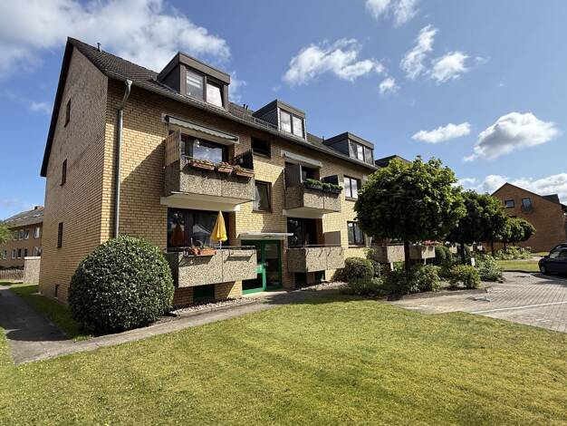 Wohnanlage zum Kauf als Kapitalanlage geeignet 2.100.000 € 1.445,1 m² 2.830 m² Grundstück Uetersen 25436