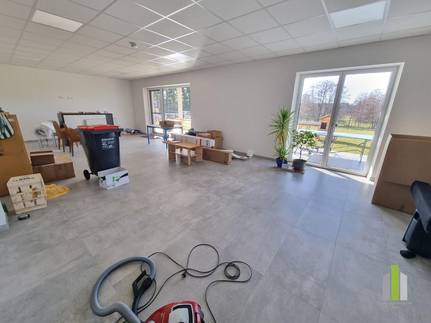 Praxis zur Miete 936 € 1 Zimmer 72 m²<br/>Bürofläche Palting 5163