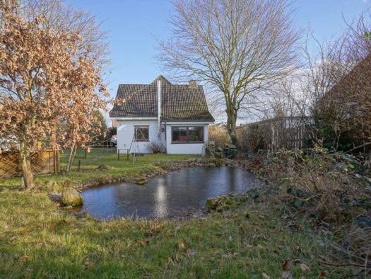 Einfamilienhaus zum Kauf 199.000 € 4,5 Zimmer 115 m² 674 m² Grundstück Langen Geestland 27607