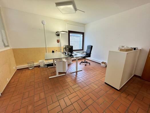 Bürofläche zur Miete 7 € 5 Zimmer 100 m² Bürofläche Neuwied 56564