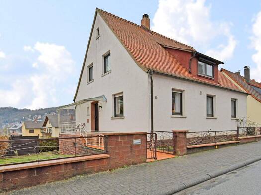 Mehrfamilienhaus zum Kauf 295.000 € 5 Zimmer 121 m² 598 m² Grundstück Großheubach 63920