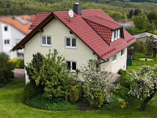 Haus zum Kauf 425.000 € 5 Zimmer 180 m² 2.295 m² Grundstück Wangershausen Frankenberg 35066