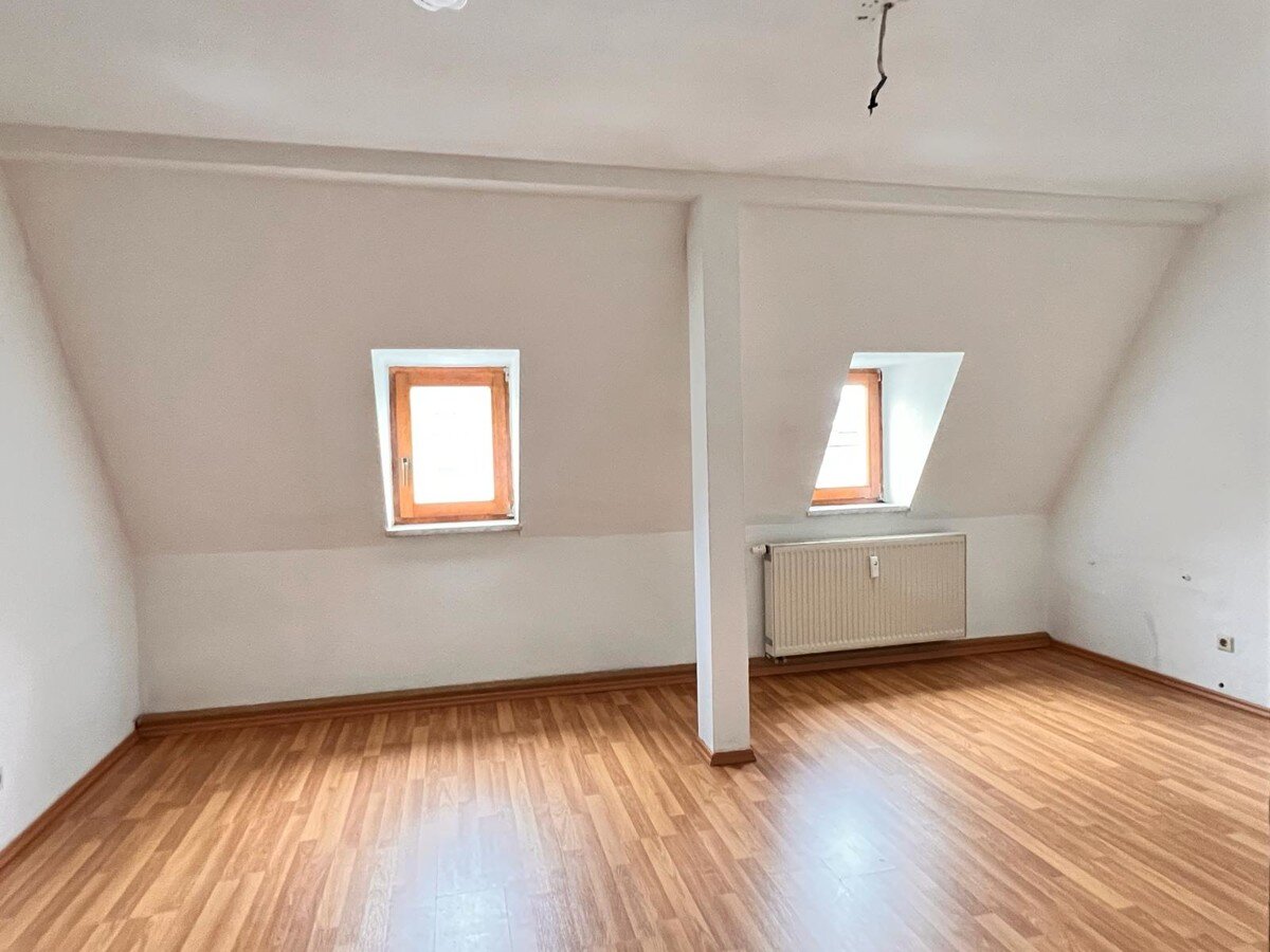 Wohnung zur Miete 570 € 3 Zimmer 88 m²<br/>Wohnfläche EG<br/>Geschoss Saarstraße 6a Mitte - Süd 142 Zwickau 08056