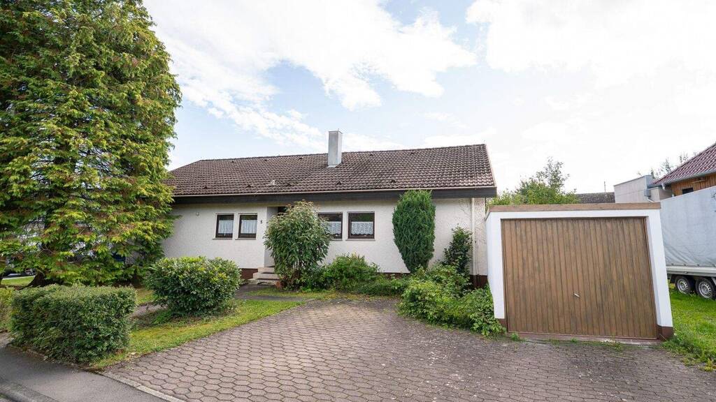 Einfamilienhaus zum Kauf 399.000 € 5,5 Zimmer 119,3 m² 818 m² Grundstück Hausen Rottweil / Hausen 78628