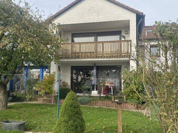 Mehrfamilienhaus zum Kauf provisionsfrei 560.000 € 8 Zimmer 188 m² 483 m² Grundstück Unterasbach Oberasbach 90522