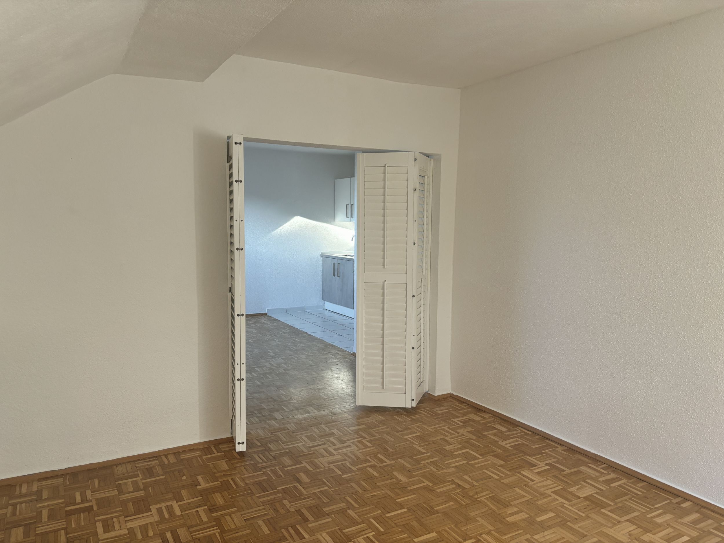 Wohnung zur Miete 550 € 2,5 Zimmer 50 m²<br/>Wohnfläche 2.<br/>Geschoss 01.12.2024<br/>Verfügbarkeit Lustheide Bergisch Gladbach 51427