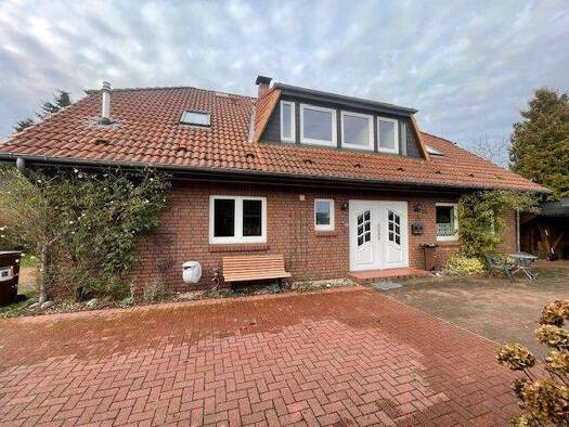 Einfamilienhaus zum Kauf 620.000 € 8 Zimmer 213 m² 2.025 m² Grundstück Dätgen 25489