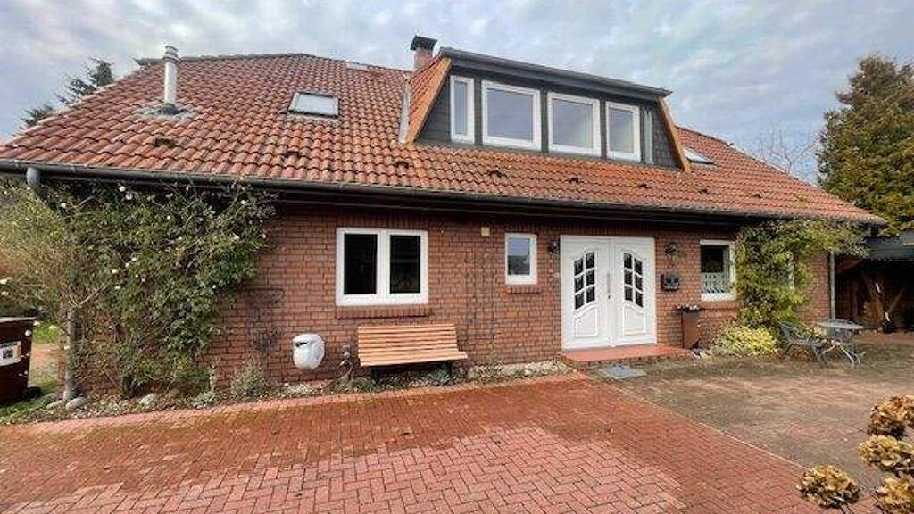 Einfamilienhaus zum Kauf 590.000 € 8 Zimmer 213 m² 2.025 m² Grundstück Dätgen 25489