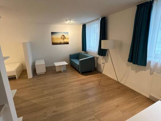 Studio zur Miete 550 € 1 Zimmer 35 m² 4. Geschoss frei ab sofort Äußere Bayreuther Straße 72 Schoppershof Nürnberg 90491