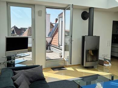 Wohnung zur Miete 1.300 € 4 Zimmer 116 m² Dachgeschoss, 2. Geschoss frei ab sofort Volkach Volkach 97332
