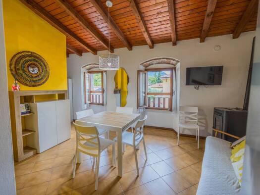 Wohnung zum Kauf 220.000 € 3 Zimmer 86 m² 3 Geschosse frei ab sofort Gargnano 25084