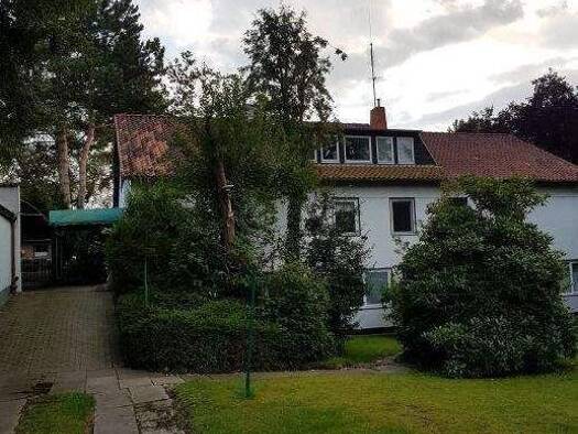 Wohnung zur Miete 325 € 2 Zimmer 28 m² frei ab sofort St. Lorenz Süd Lübeck 23558