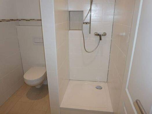 Wohnung zur Miete 430 € 1 Zimmer 36,8 m² EG Friedrich-Ebert-Str. 40 Trostberg 83308