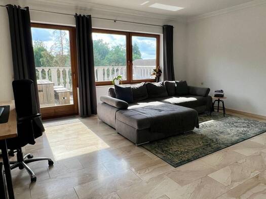 Wohnung zur Miete 990 € 2 Zimmer 90 m² Geschoss 1/2 frei ab 01.10.2026 Illingen Illingen 75428