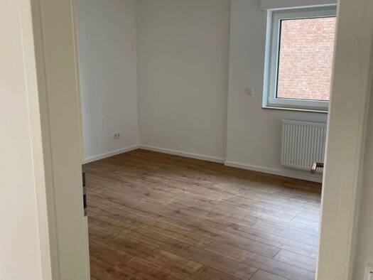 Wohnung zur Miete 1.255 € 3 Zimmer 80 m² frei ab sofort Urbach Köln 51145