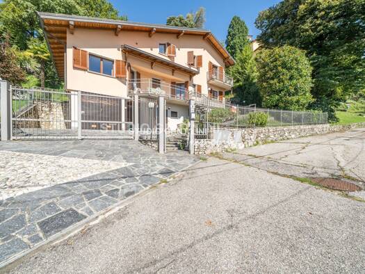 Mehrfamilienhaus zum Kauf 580.000 € 7 Zimmer 185 m² monte santo 11 brezzo di bedero 21010