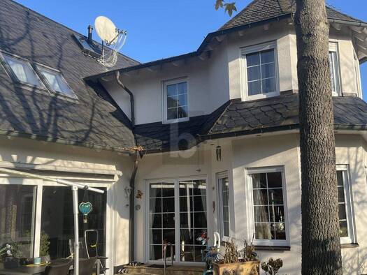 Einfamilienhaus zum Kauf 1.250.000 € 8 Zimmer 244 m² 860 m² Grundstück Hennigsdorf 16761