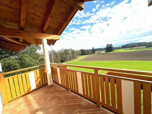 Wohnung zur Miete 990 € 2 Zimmer 83 m² frei ab sofort Bachham Eggstätt 83125