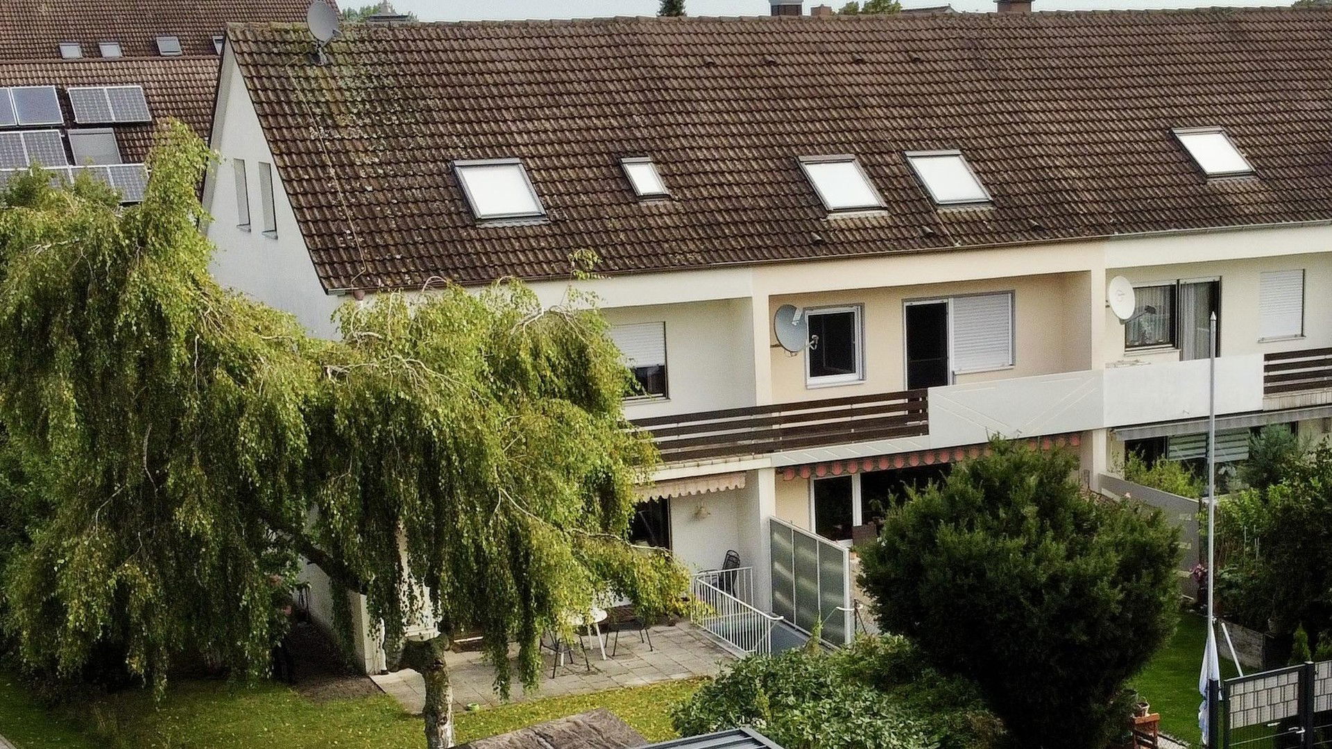 Reihenmittelhaus zum Kauf provisionsfrei 350.000 € 7 Zimmer 136 m²<br/>Wohnfläche 372 m²<br/>Grundstück Lauingen Lauingen 89415