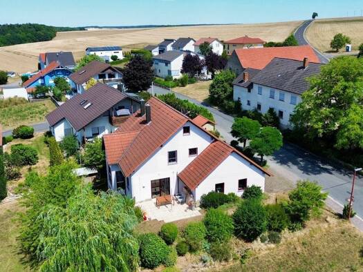 Einfamilienhaus zum Kauf 369.000 € 8 Zimmer 235 m² 591 m² Grundstück Kützbrunn Grünsfeld 97947