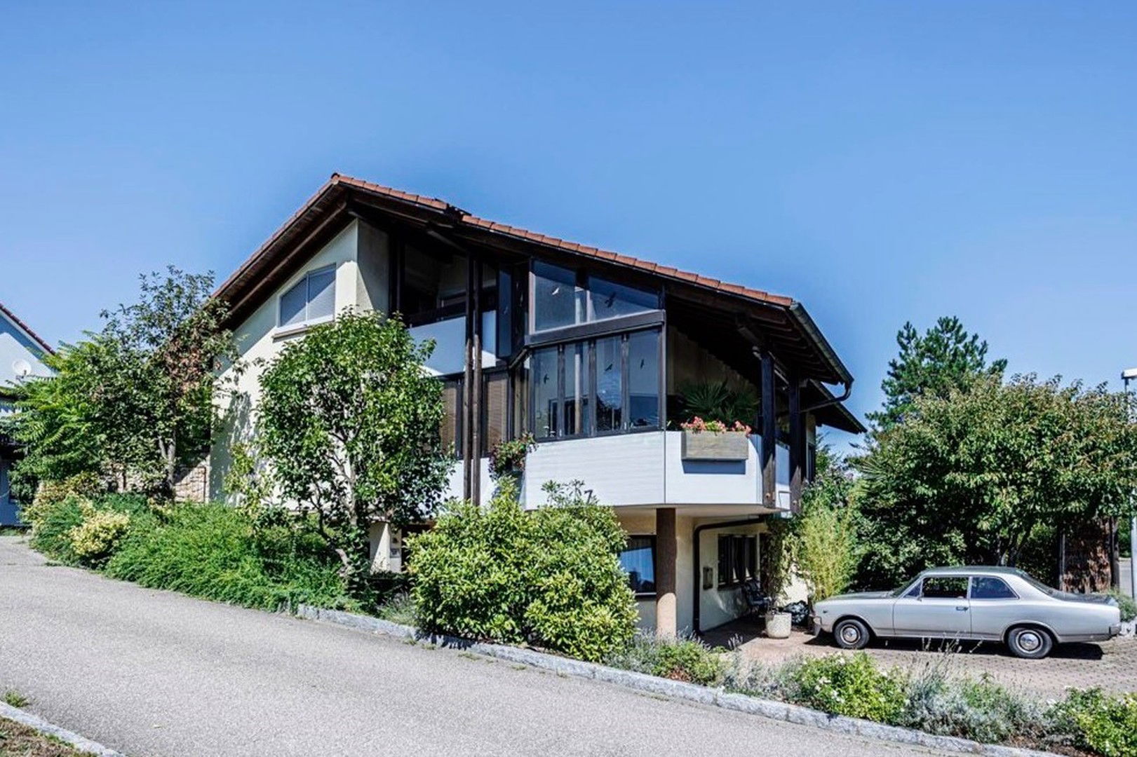 Mehrfamilienhaus zum Kauf provisionsfrei 1.475.000 € 12,5 Zimmer 406 m²<br/>Wohnfläche 631 m²<br/>Grundstück Herten Rheinfelden-Herten (Baden) 79618