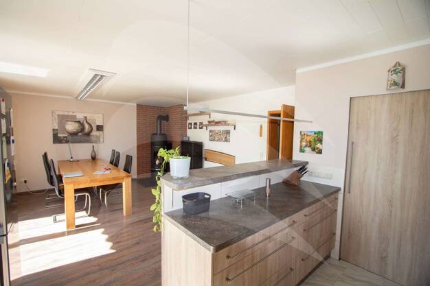 Doppelhaushälfte zum Kauf 690.000 € 5 Zimmer 129 m² 528 m² Grundstück Altdorf Altdorf 84032